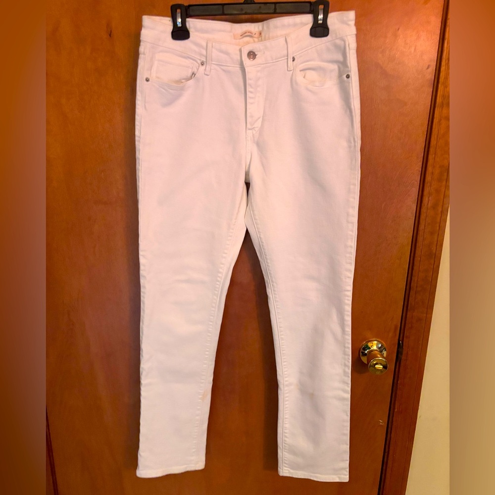 Levi’s Mid-Rise Skinny White Jeans Red Tag Waist 31
